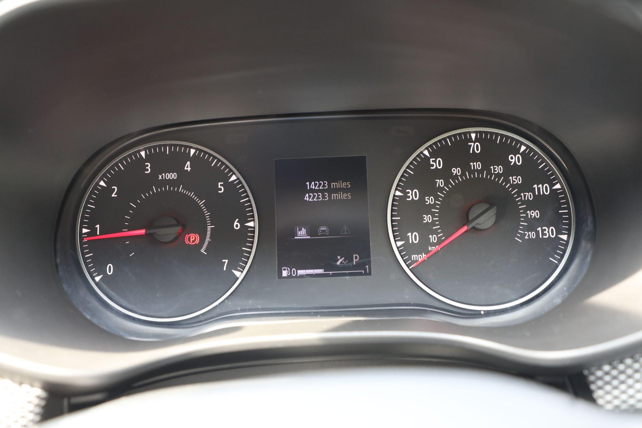 Large vehicle image